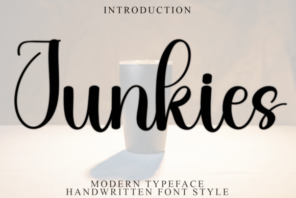 Junkies: A Soft Script Font for Editorial Design